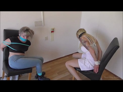 ❤️ Addicted / ceangailte agus gobáilte / cailin i bponc Porn ag ga.pornma-com.ru ❤